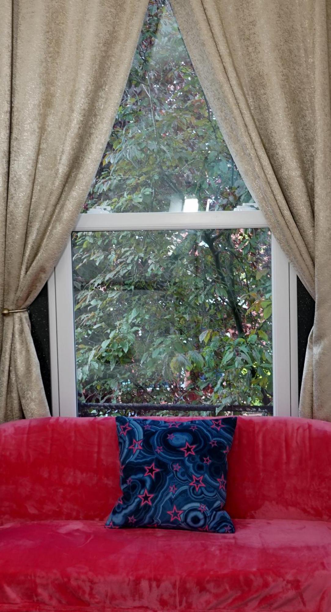 Beautiful London Home Sleeps 6, 2 Minutes To Metro Exteriör bild